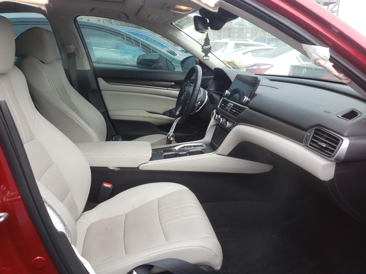 Photo 5 from auction – 2018 HONDA ACCORD EXL with VIN 1HGCV2F55JA033232