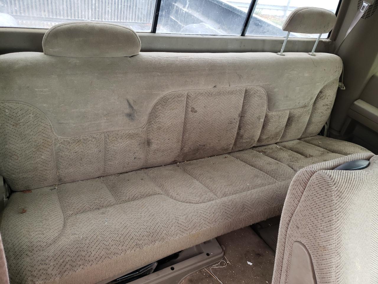صورة رقم 6 من المزاد - 1998 CHEVROLET GMT-400 C1 مع VIN 2GCEC19R1W1121492