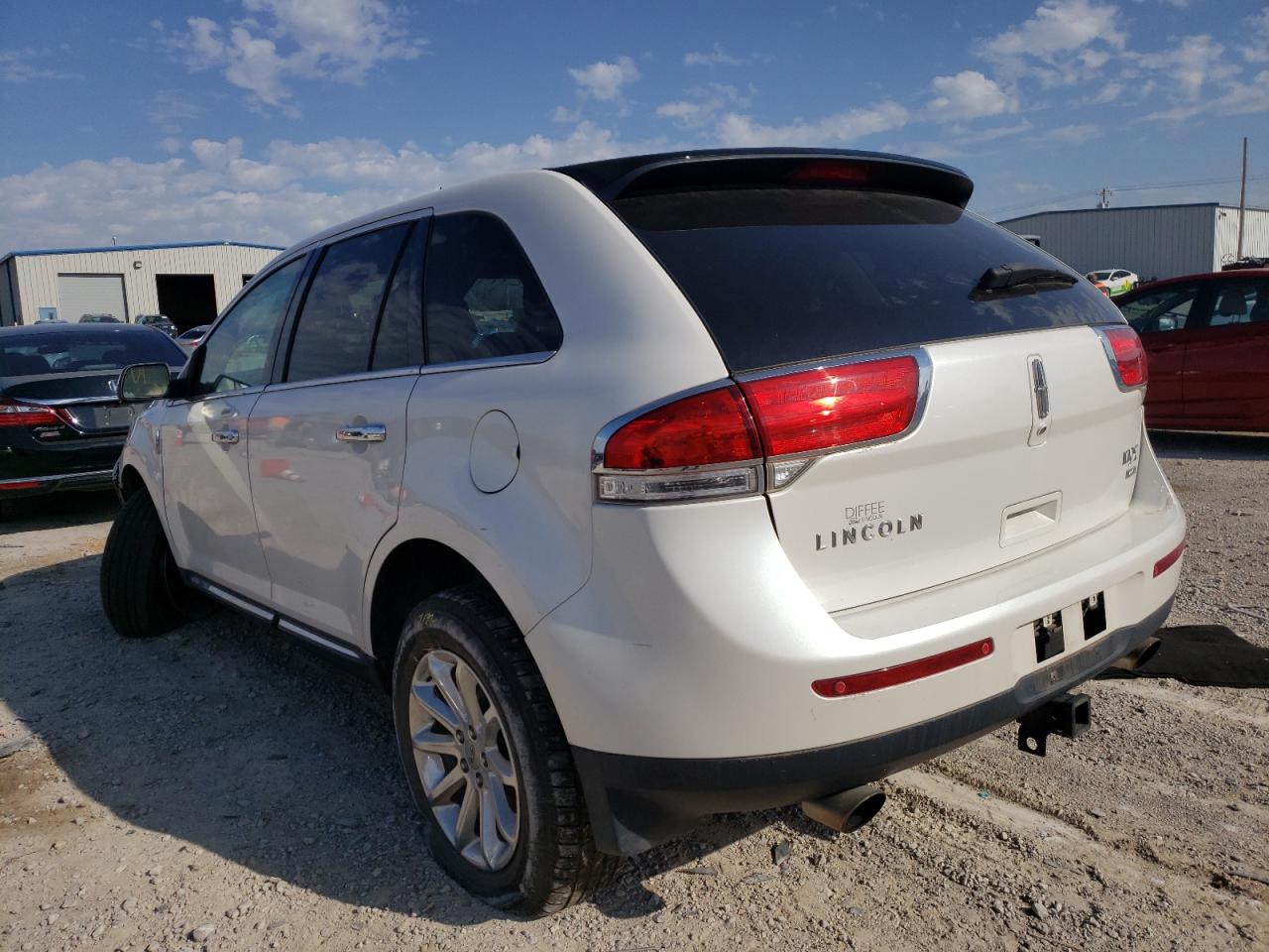 Photo 3 from auction – 2015 LINCOLN MKX with VIN 2LMDJ8JK6FBL21190