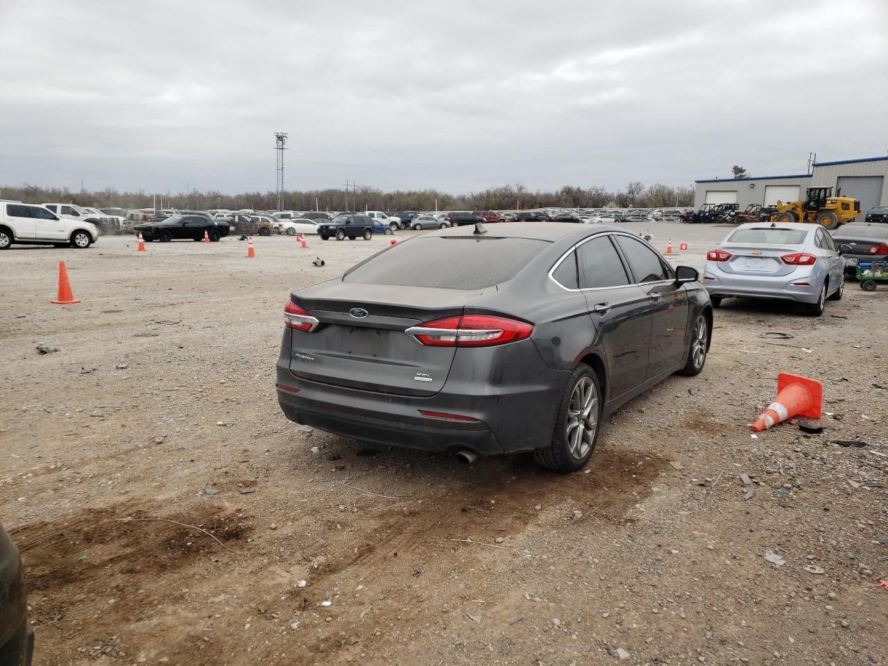 Photo 4 from auction – 2019 FORD FUSION SEL with VIN 3FA6P0CD4KR257580