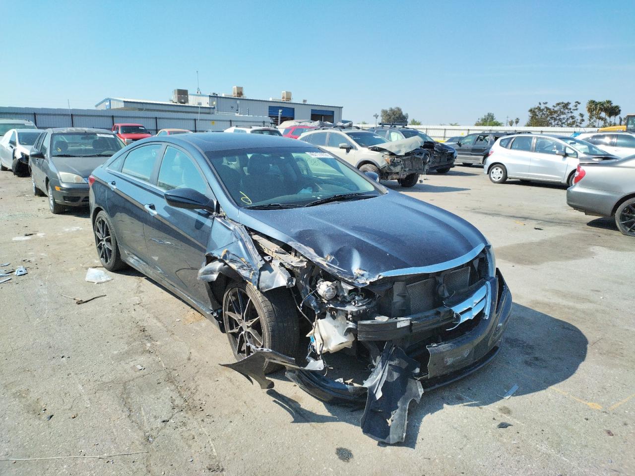 HYUNDAI SONATA 2011 with VIN 5NPEC4AC3BH220770 - Photo from auction