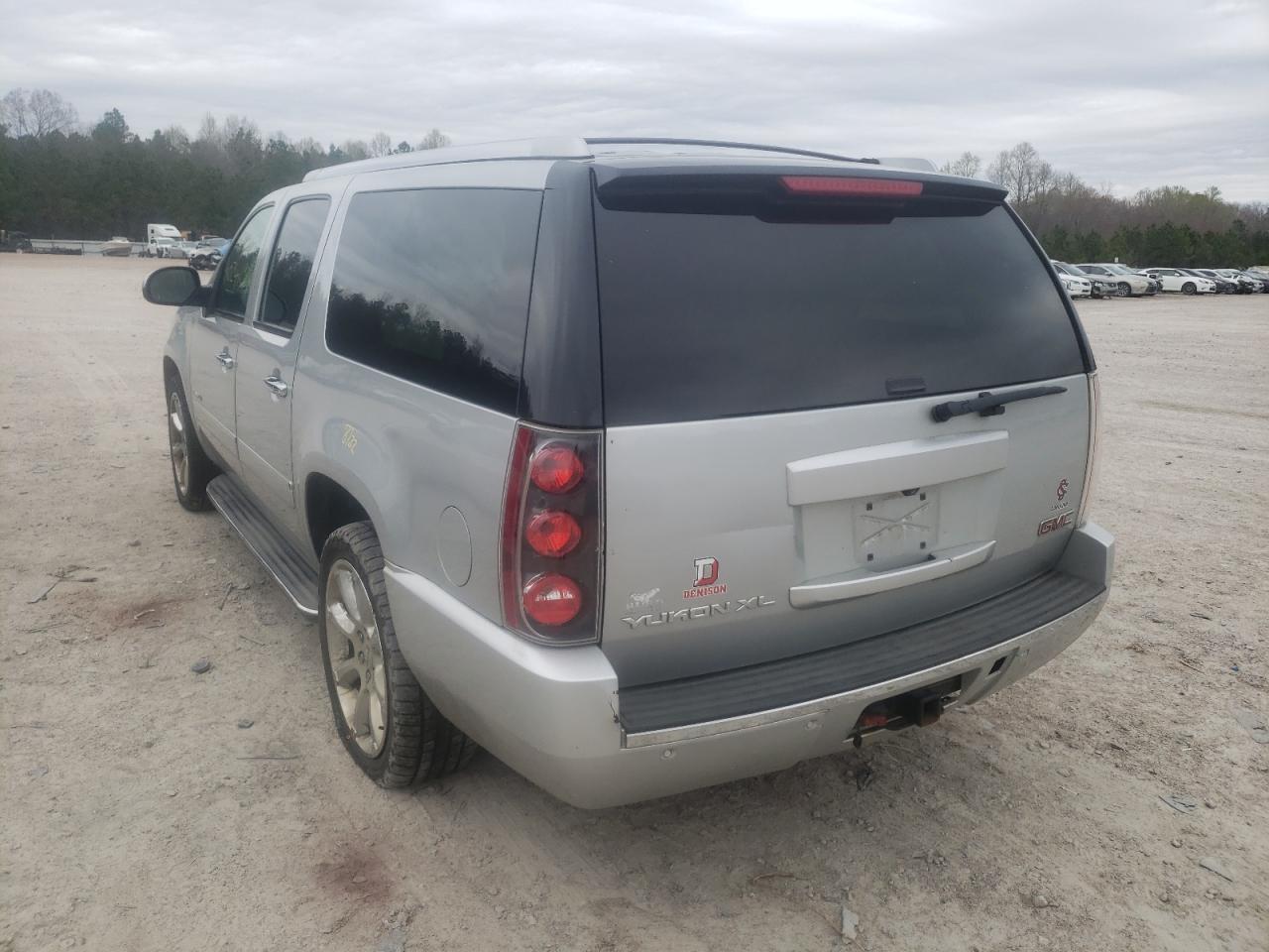 Photo 3 from auction – 2013 GMC YUKON XL D with VIN 1GKS2MEF6DR239596