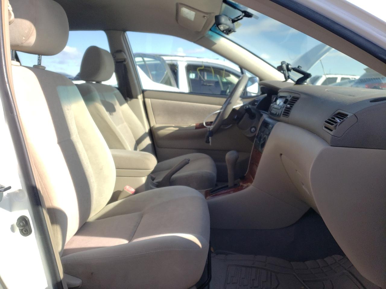 Photo 5 from auction – 2007 TOYOTA COROLLA CE with VIN JTDBR32E370116456