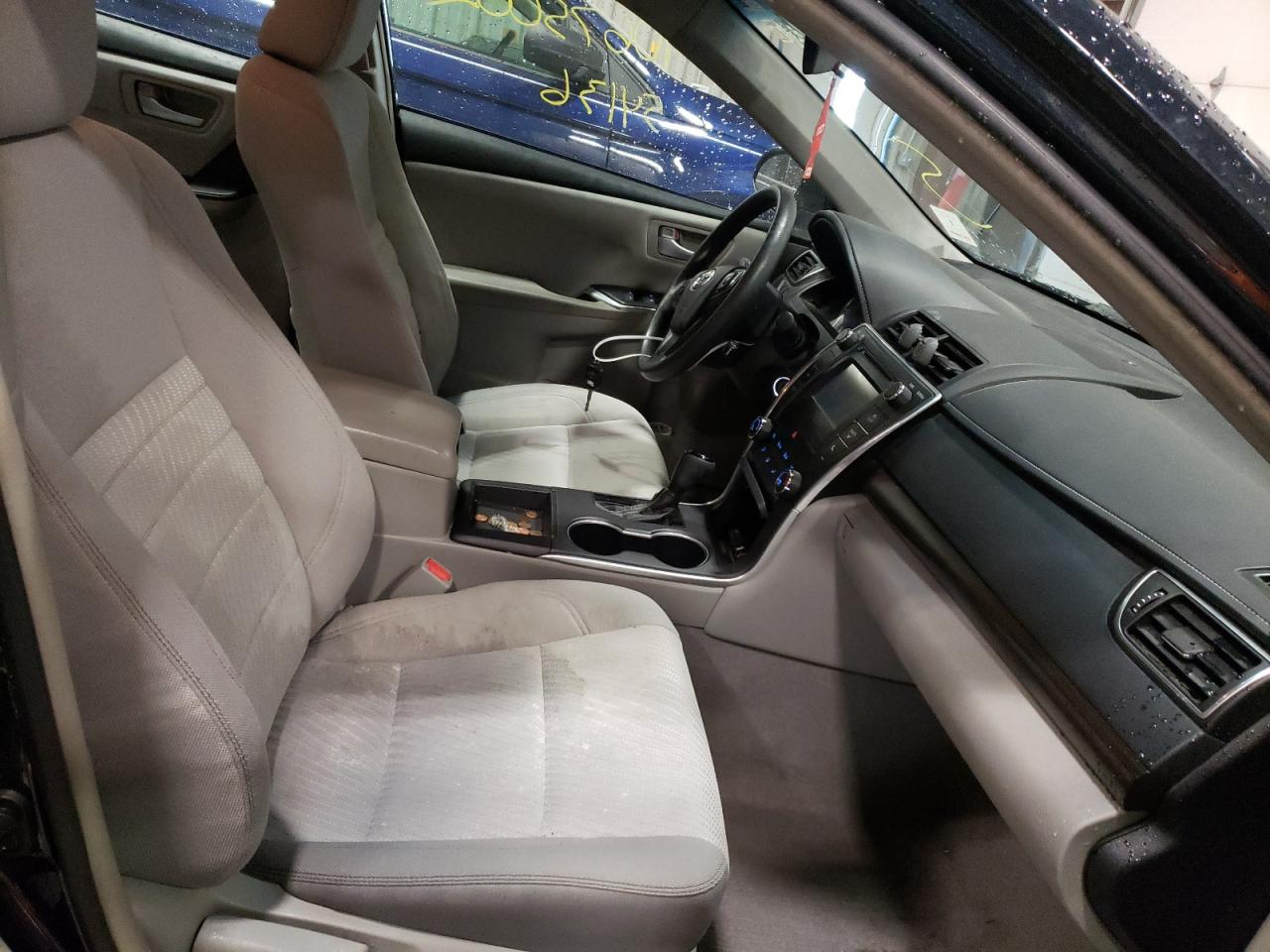 Photo 5 from auction – 2017 TOYOTA CAMRY LE with VIN 4T1BF1FK4HU800337