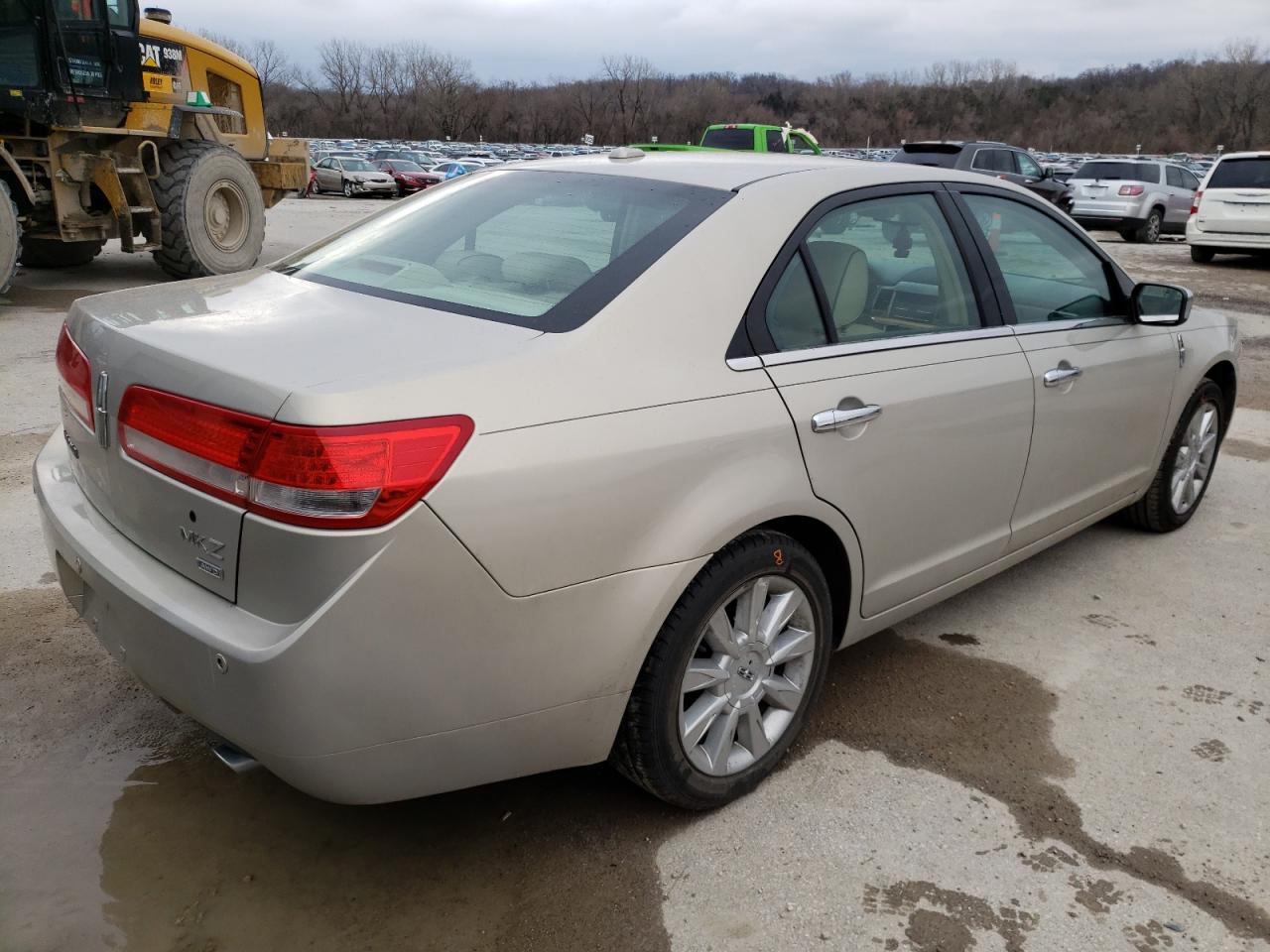 Photo 4 from auction – 2010 LINCOLN MKZ with VIN 3LNHL2JC2AR656924