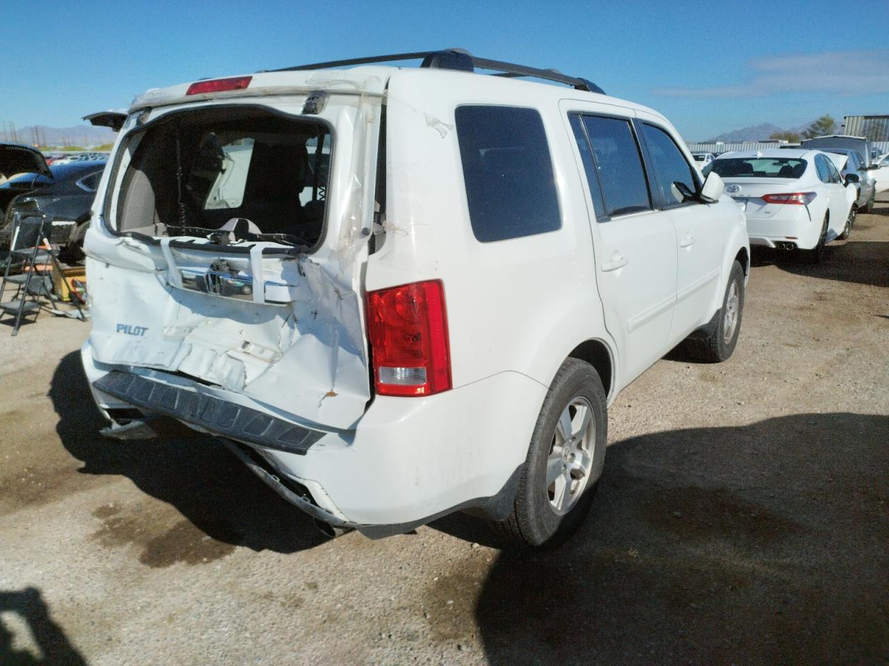 Photo 4 from auction – 2011 HONDA PILOT EXL with VIN 5FNYF3H58BB029172