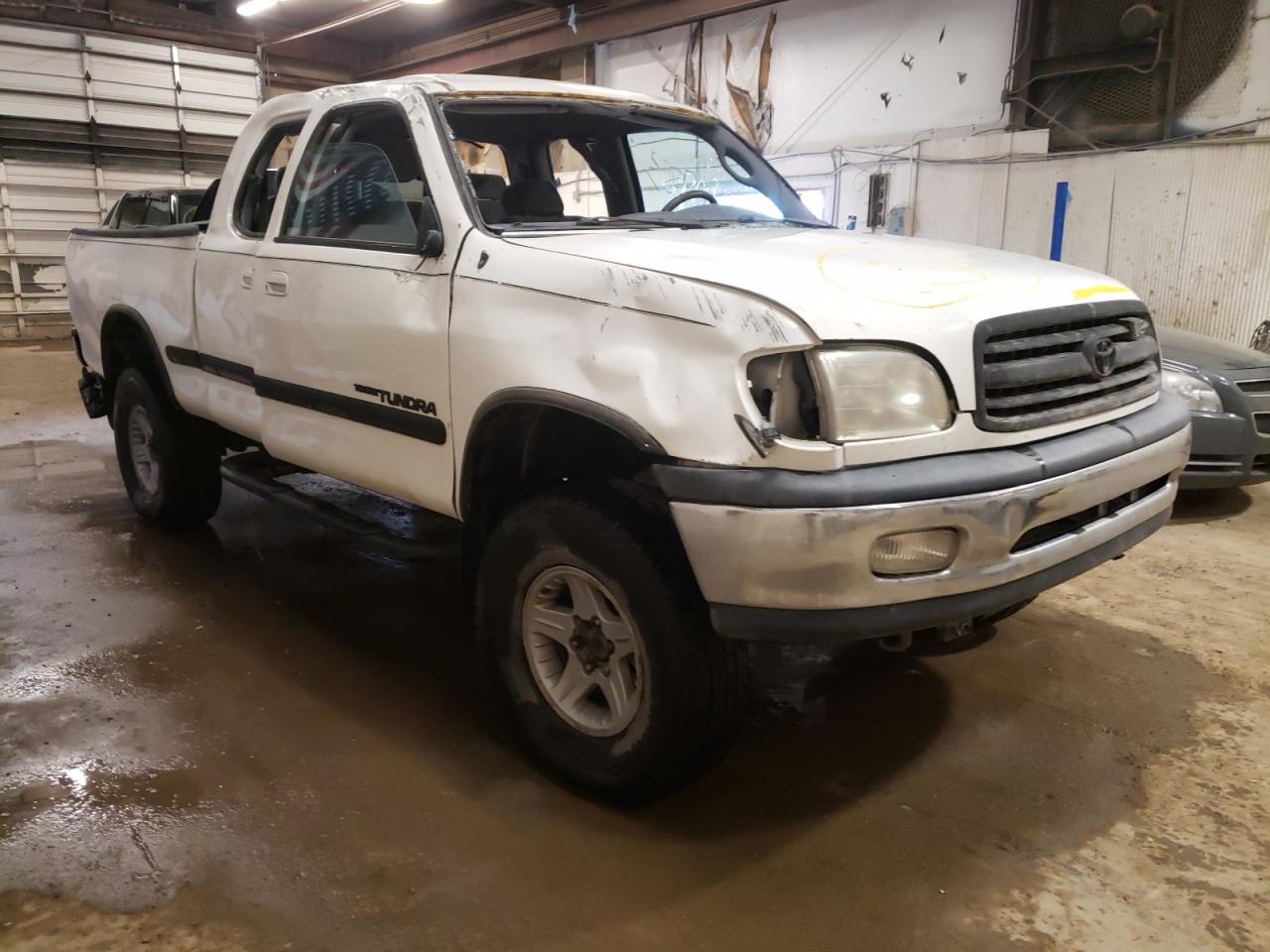 TOYOTA TUNDRA ACC 2000 with VIN 5TBBT4413YS081376 - Photo from auction