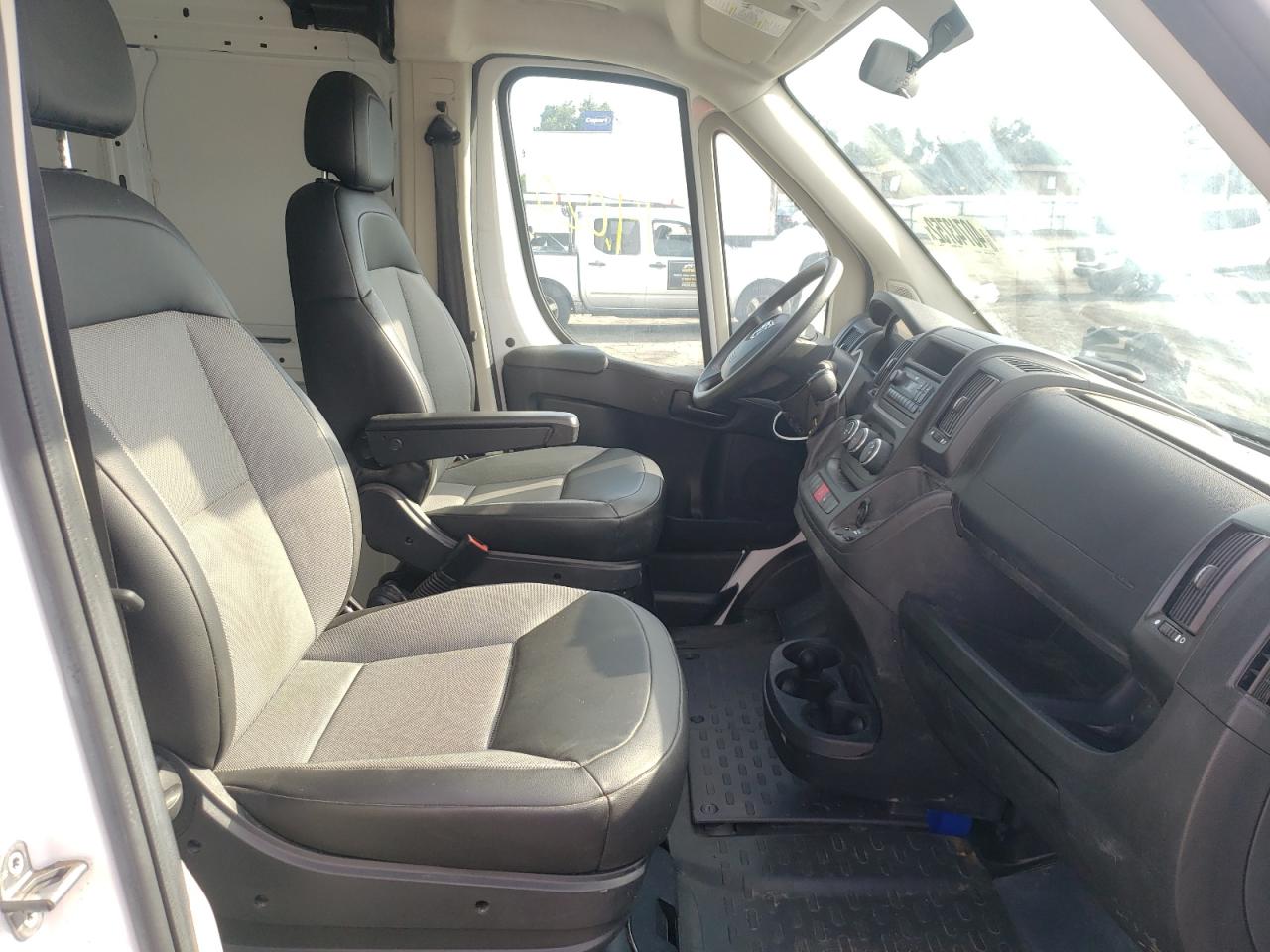 Photo 5 from auction – 2015 RAM PROMASTER with VIN 3C6TRVAG6FE507052