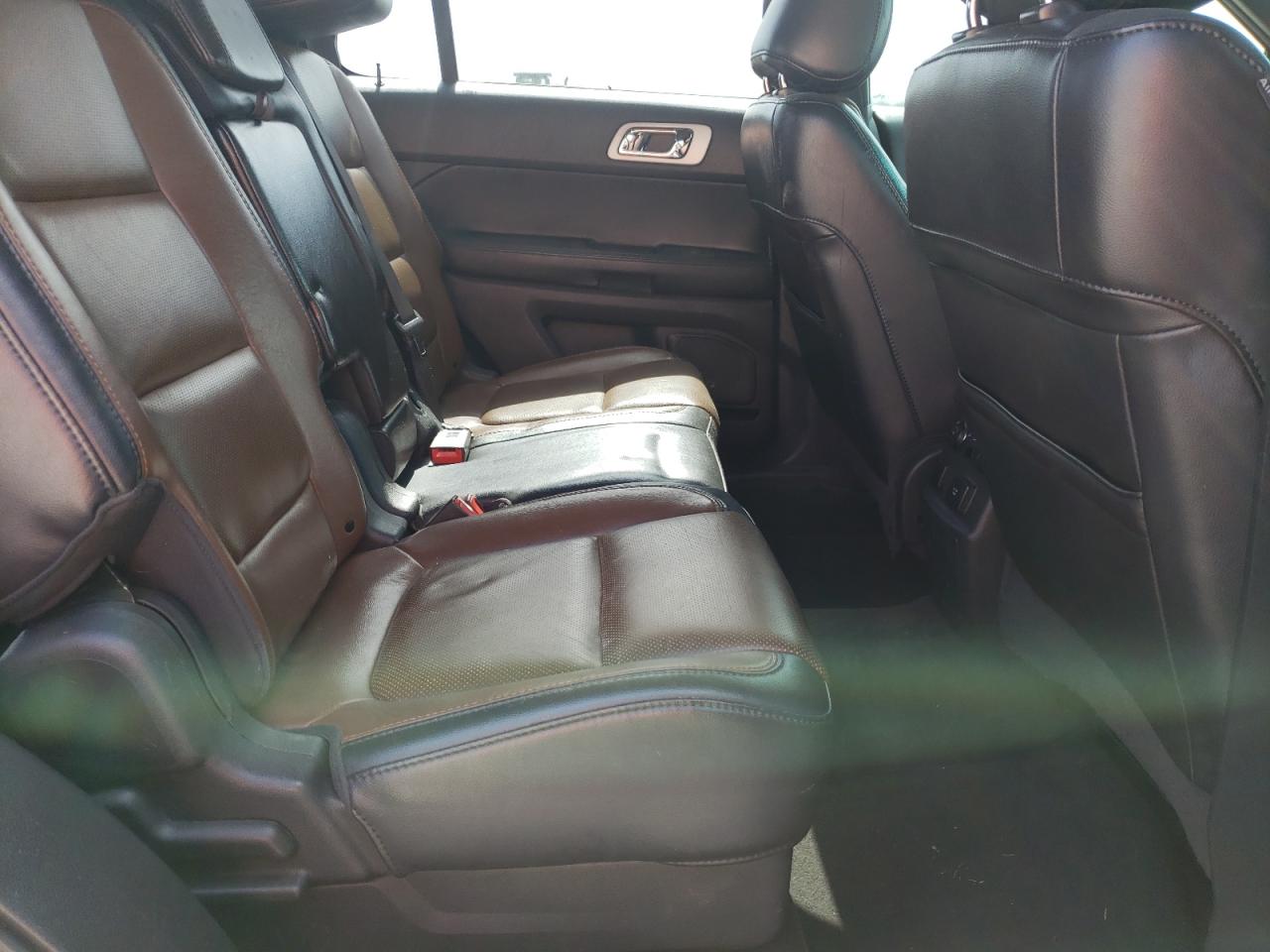 Photo 6 from auction – 2012 FORD EXPLORER L with VIN 1FMHK7F86CGA40724