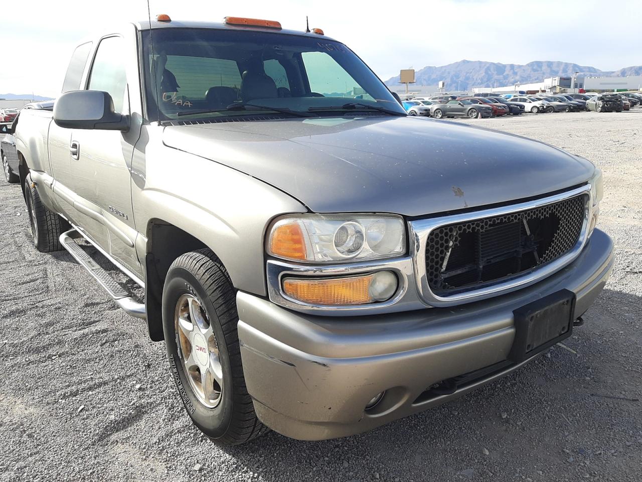 GMC SIERRA K15 2002 with VIN 2GTFK69UX21307471 - Photo from auction