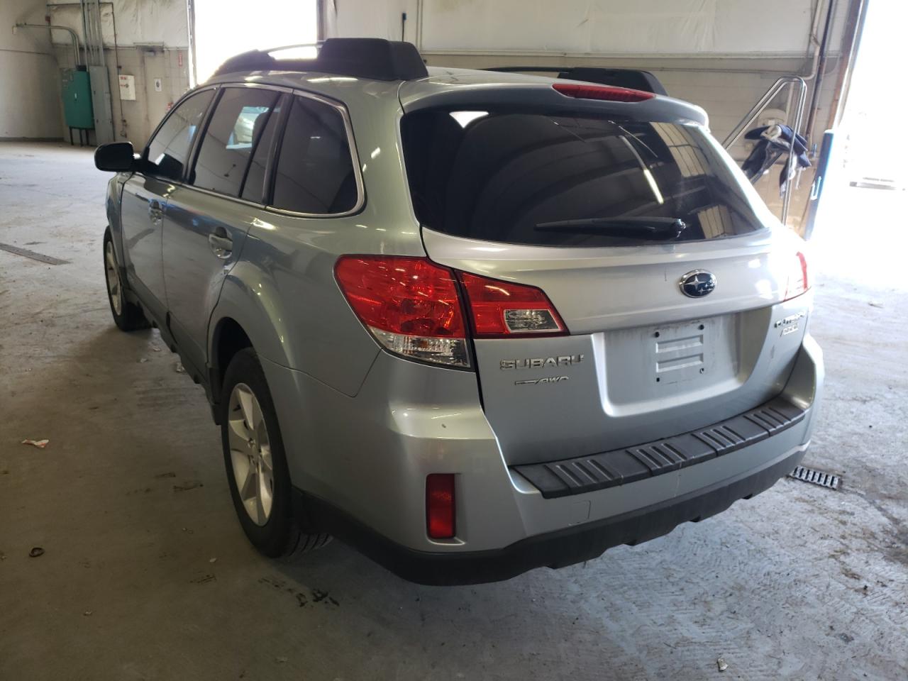 Photo 3 from auction – 2013 SUBARU OUTBACK with VIN 4S4BRCBC3D3300607