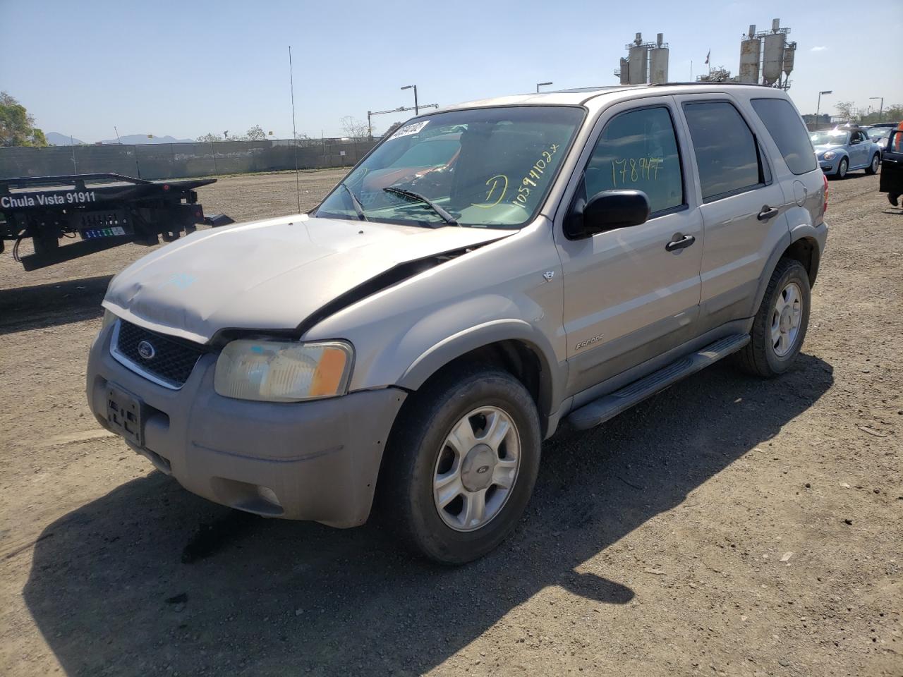 Photo 2 from auction – 2001 FORD ESCAPE XLT with VIN 1FMYU03141KF17038