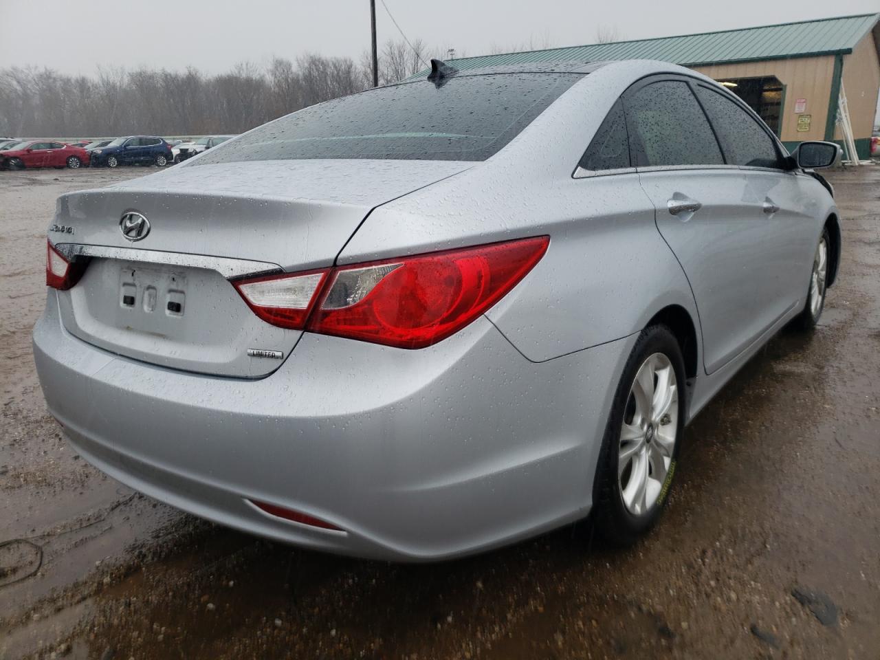Photo 4 from auction – 2012 HYUNDAI SONATA SE with VIN 5NPEC4ACXCH451974