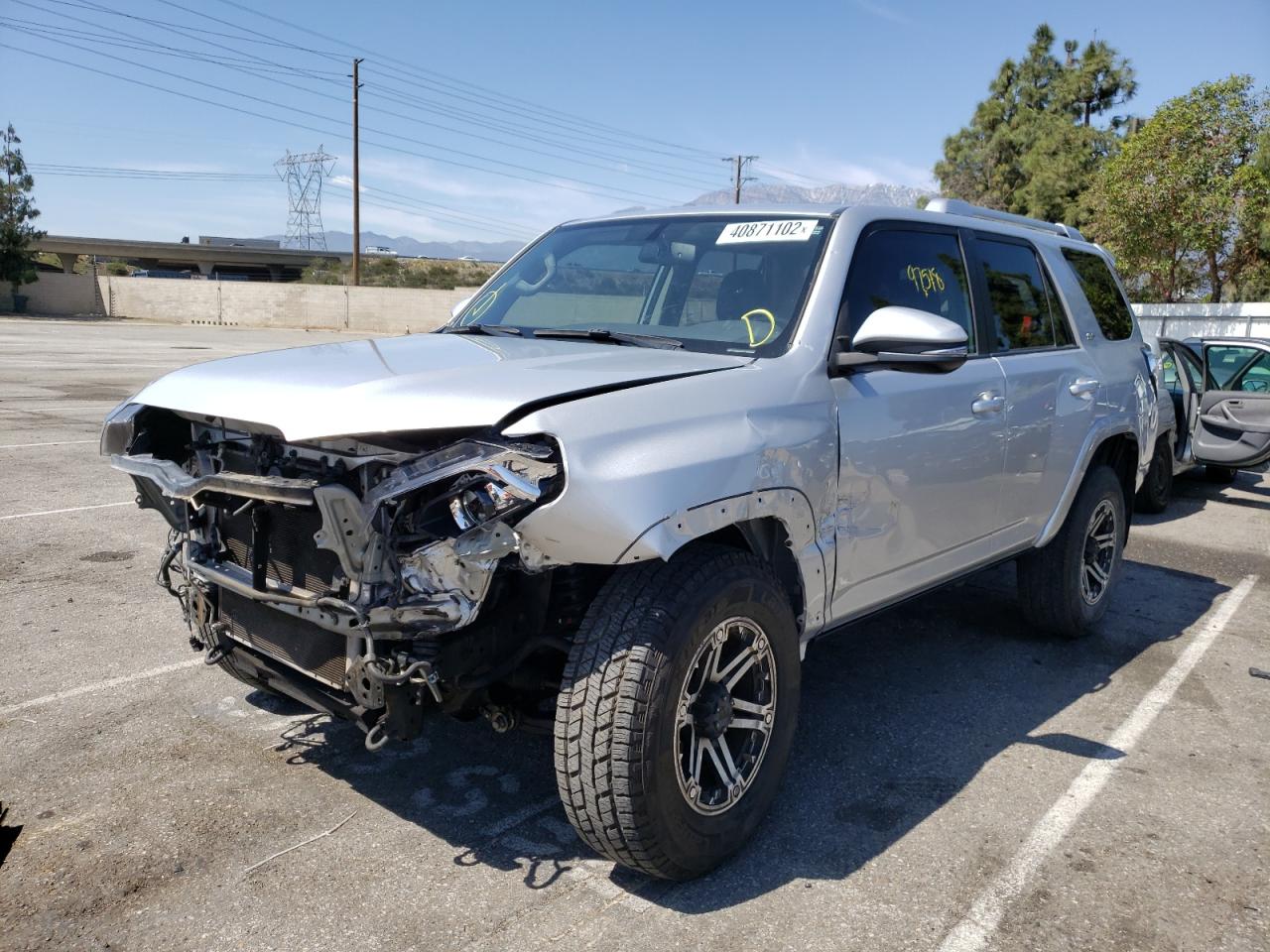Photo 2 from auction – 2015 TOYOTA 4RUNNER SR with VIN JTEZU5JR6F5106532