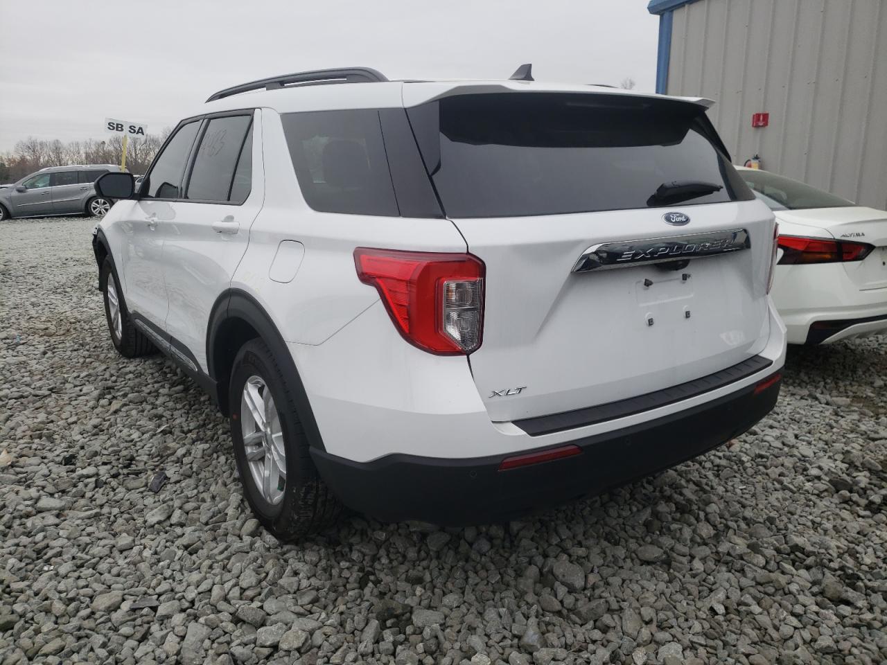 Photo 3 from auction – 2021 FORD EXPLORER X with VIN 1FMSK7DH6MGA55833