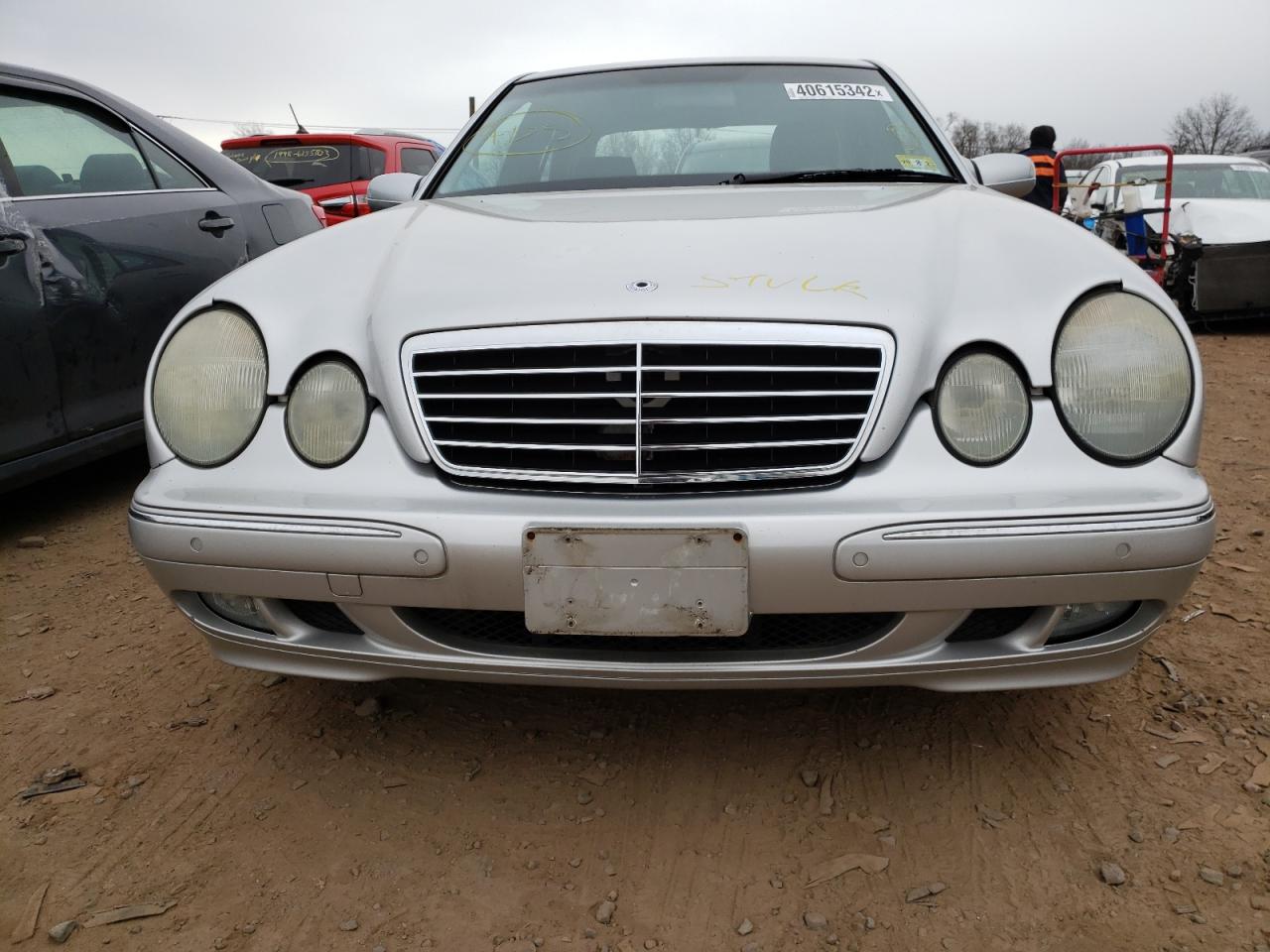 Photo 9 from auction – 2001 MERCEDES-BENZ E 320 4MAT with VIN WDBJF82J71X053678