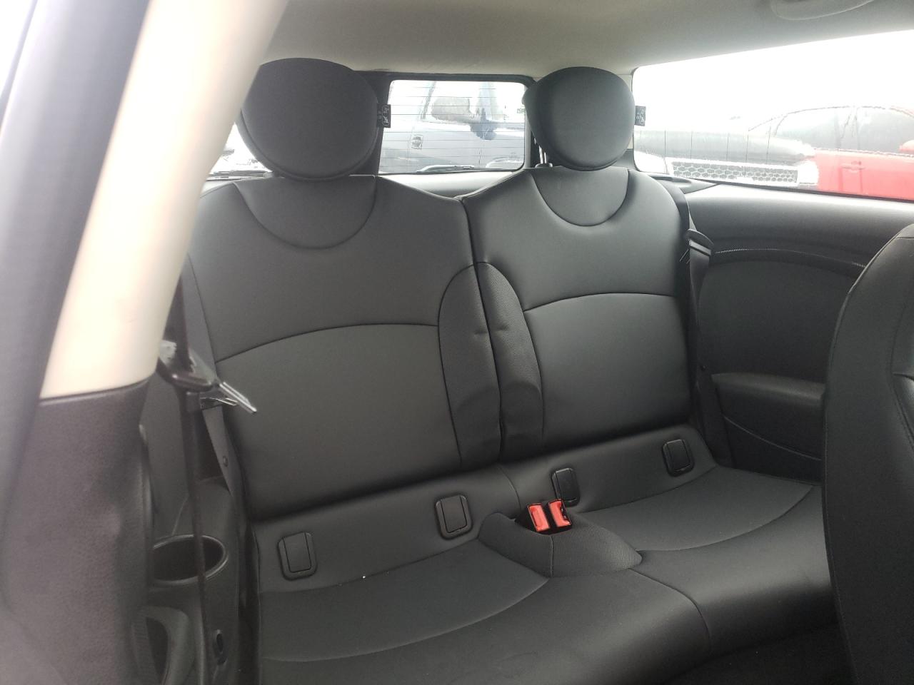 Photo 6 from auction – 2011 MINI COOPER S C with VIN WMWZG3C57BTY36074