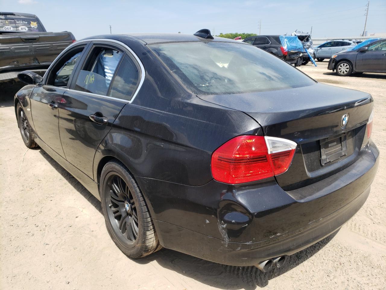 Photo 3 from auction – 2006 BMW 330 I with VIN WBAVB33596PS05855