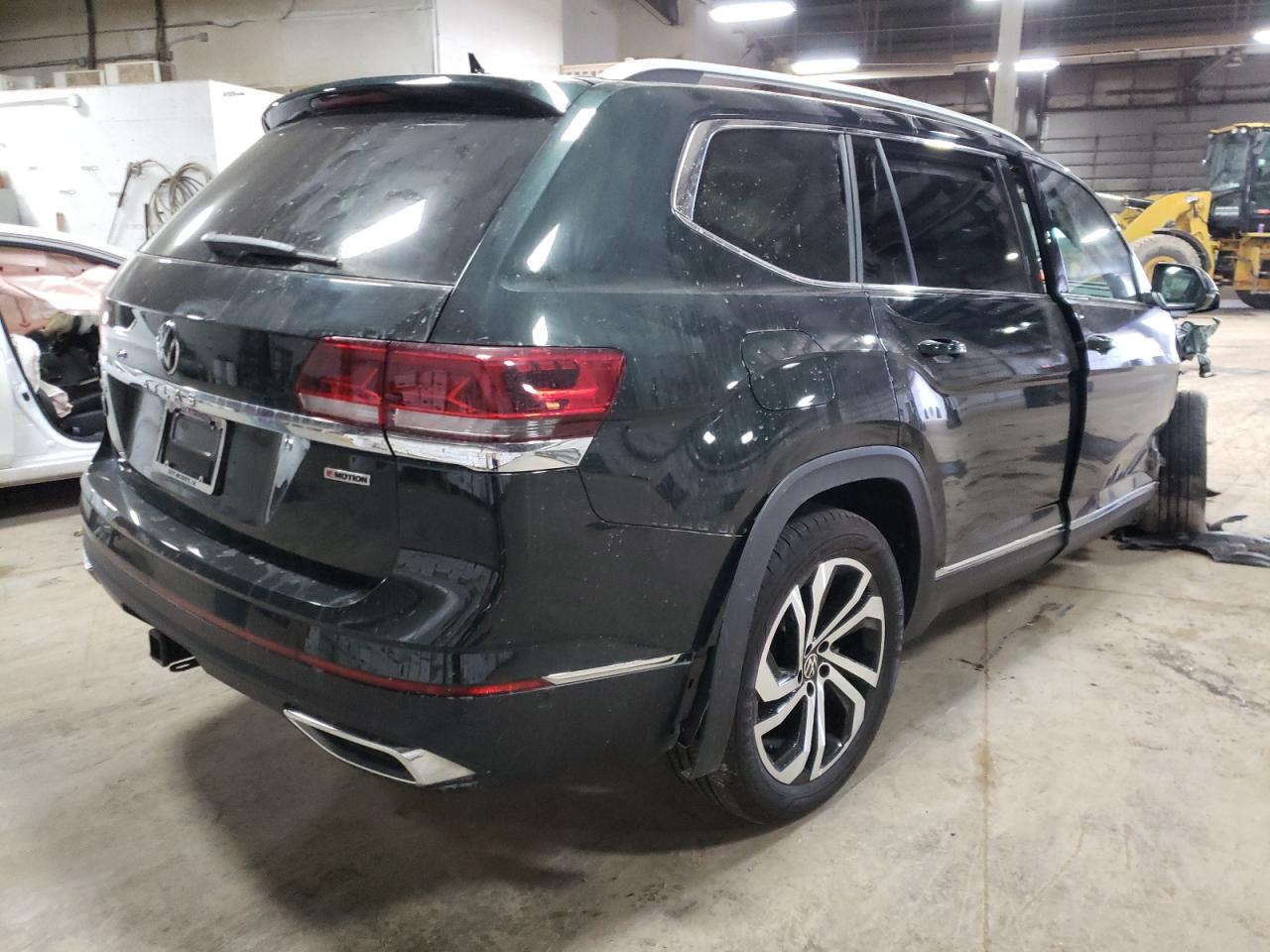 Photo 4 from auction – 2021 VOLKSWAGEN ATLAS SEL with VIN 1V2TR2CA0MC564172