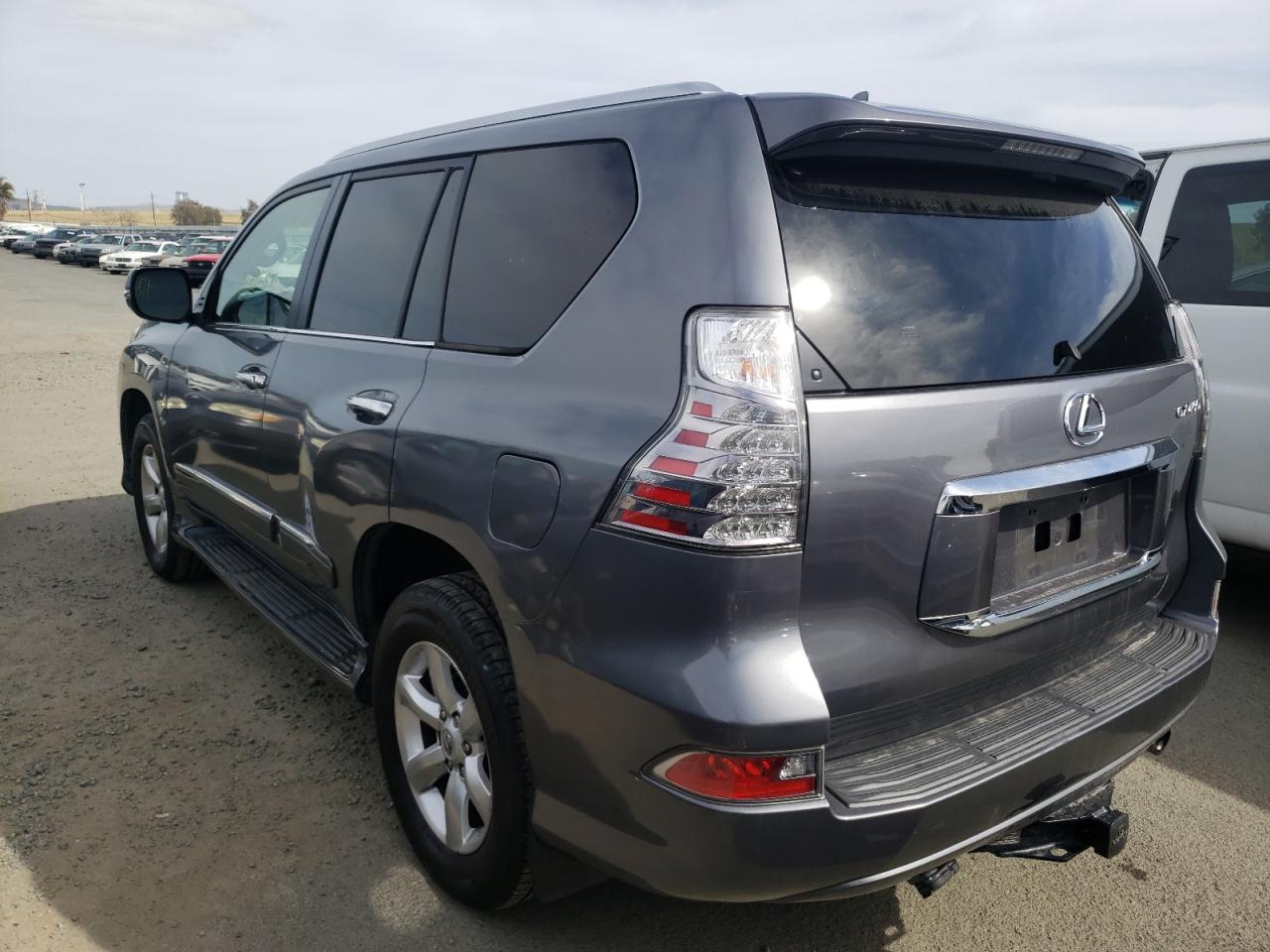 Photo 3 from auction – 2015 LEXUS GX 460 with VIN JTJBM7FX8F5115075