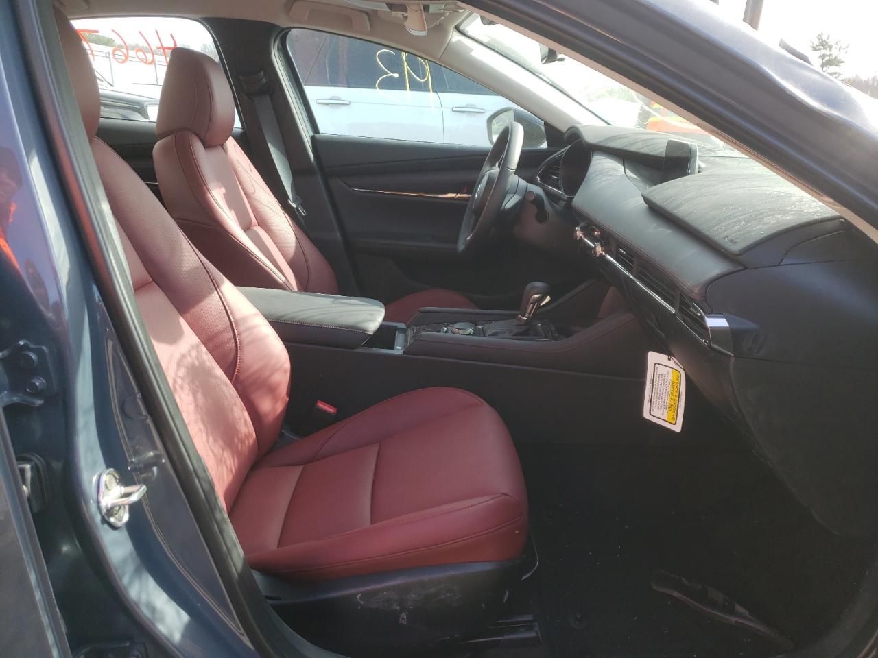 Photo 5 from auction – 2022 MAZDA 3 PREFERRE with VIN JM1BPACL1N1509354