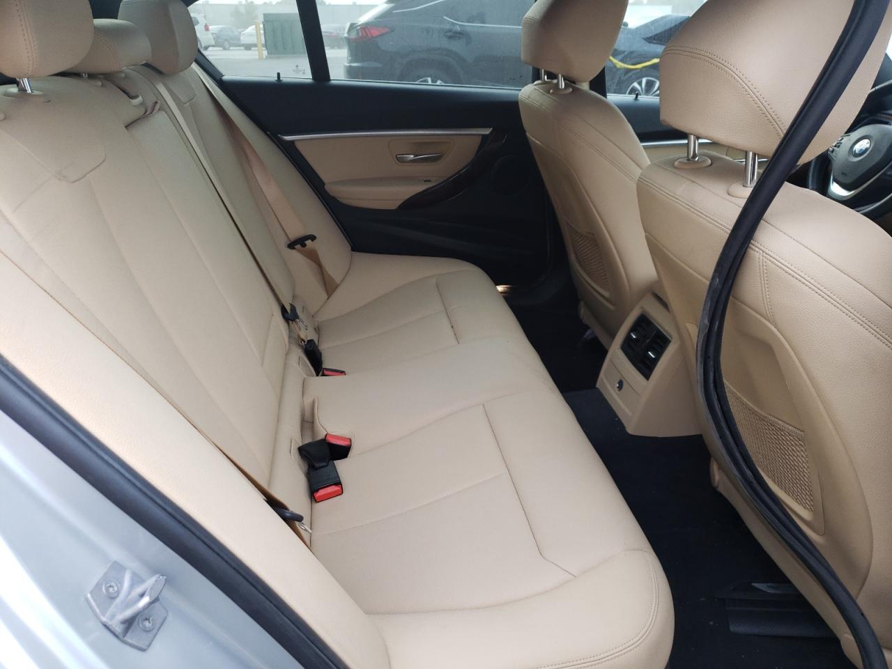 Photo 6 from auction – 2018 BMW 330 I with VIN WBA8B9C52JEE81673