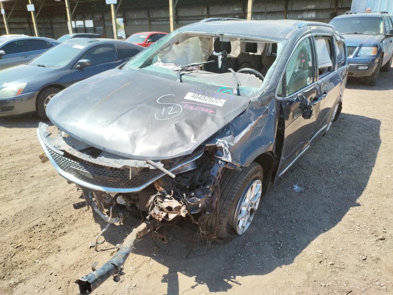 Photo 2 from auction – 2020 CHRYSLER PACIFICA T with VIN 2C4RC1BG5LR182092