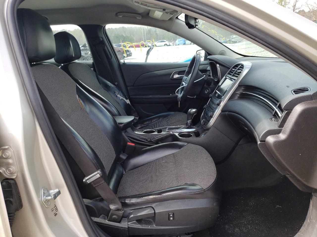 Photo 5 from auction – 2014 CHEVROLET MALIBU 1LT with VIN 1G11C5SL4EF228628