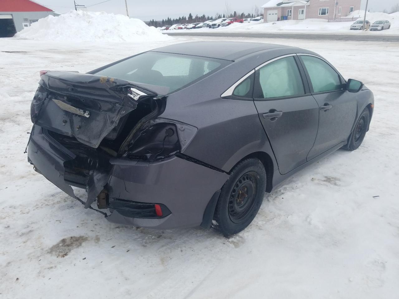 Photo 4 from auction – 2016 HONDA CIVIC LX with VIN 2HGFC2F57GH010158