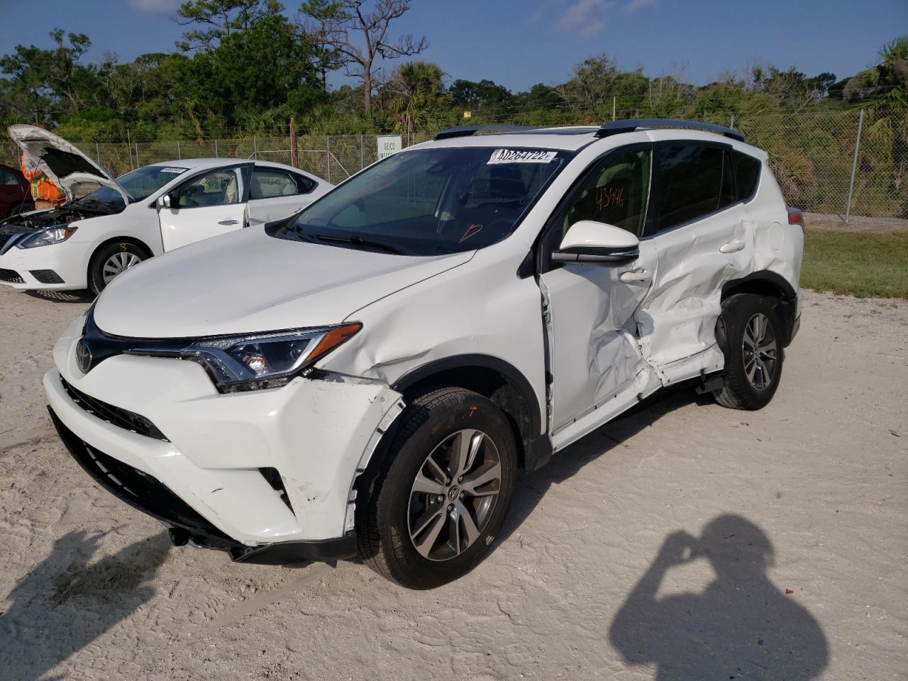 Photo 2 from auction – 2018 TOYOTA RAV4 ADVEN with VIN JTMWFREV1JJ210488