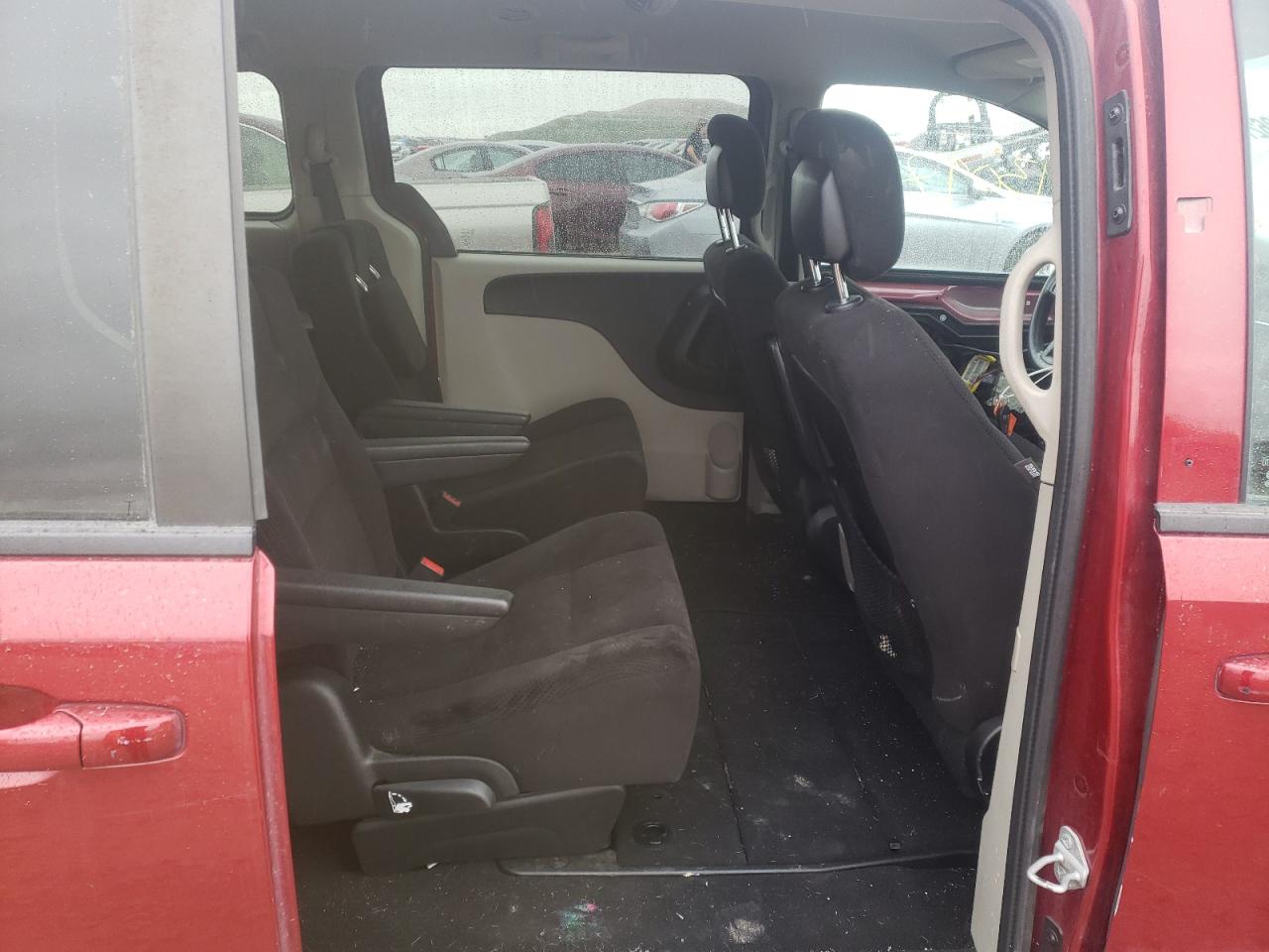 Photo 6 from auction – 2014 DODGE GRAND CARA with VIN 2C4RDGCG2ER477538