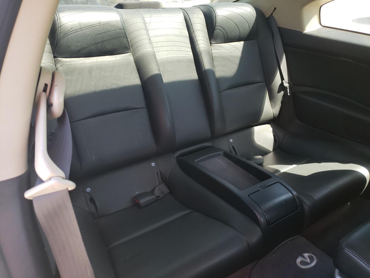 Photo 6 from auction – 2004 INFINITI G35 with VIN JNKCV54E44M816997