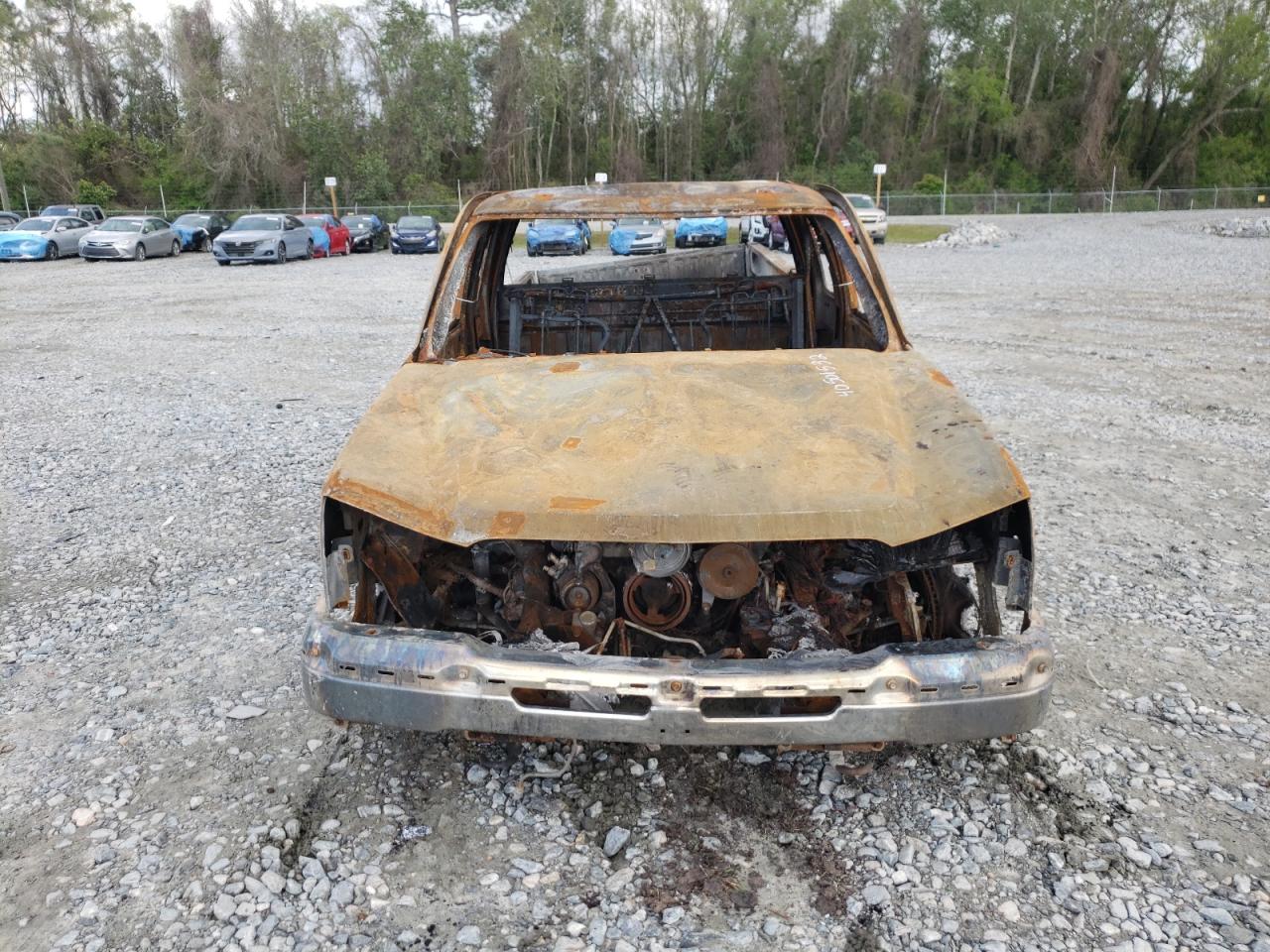 Photo 9 from auction – 2004 CHEVROLET SILVERADO with VIN 1GCEK19T54E210671