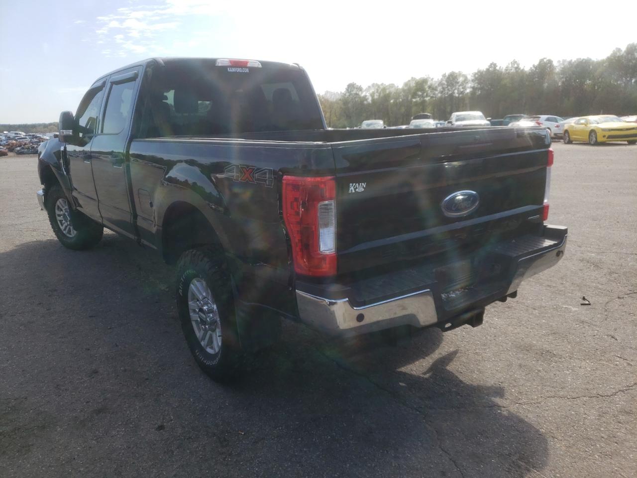 Photo 3 from auction – 2017 FORD F250 SUPER with VIN 1FT7W2B69HEB51959