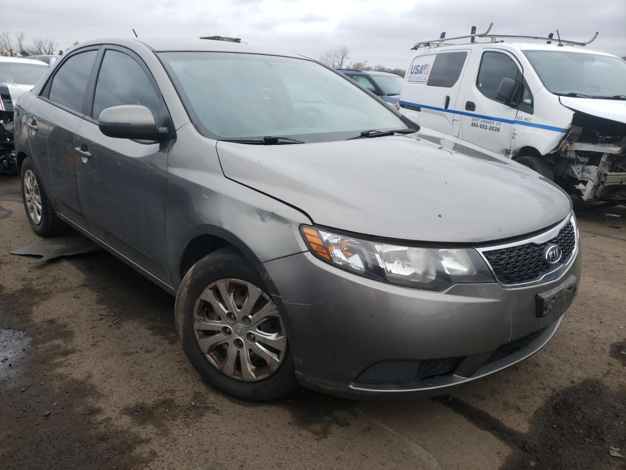 KIA FORTE EX 2011 with VIN KNAFU4A21B5465993 - Photo from auction