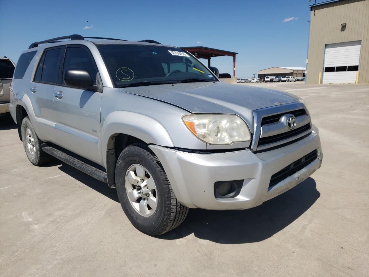 Photo 13 from auction – 2006 TOYOTA 4RUNNER SR with VIN JTEZU14R460076318