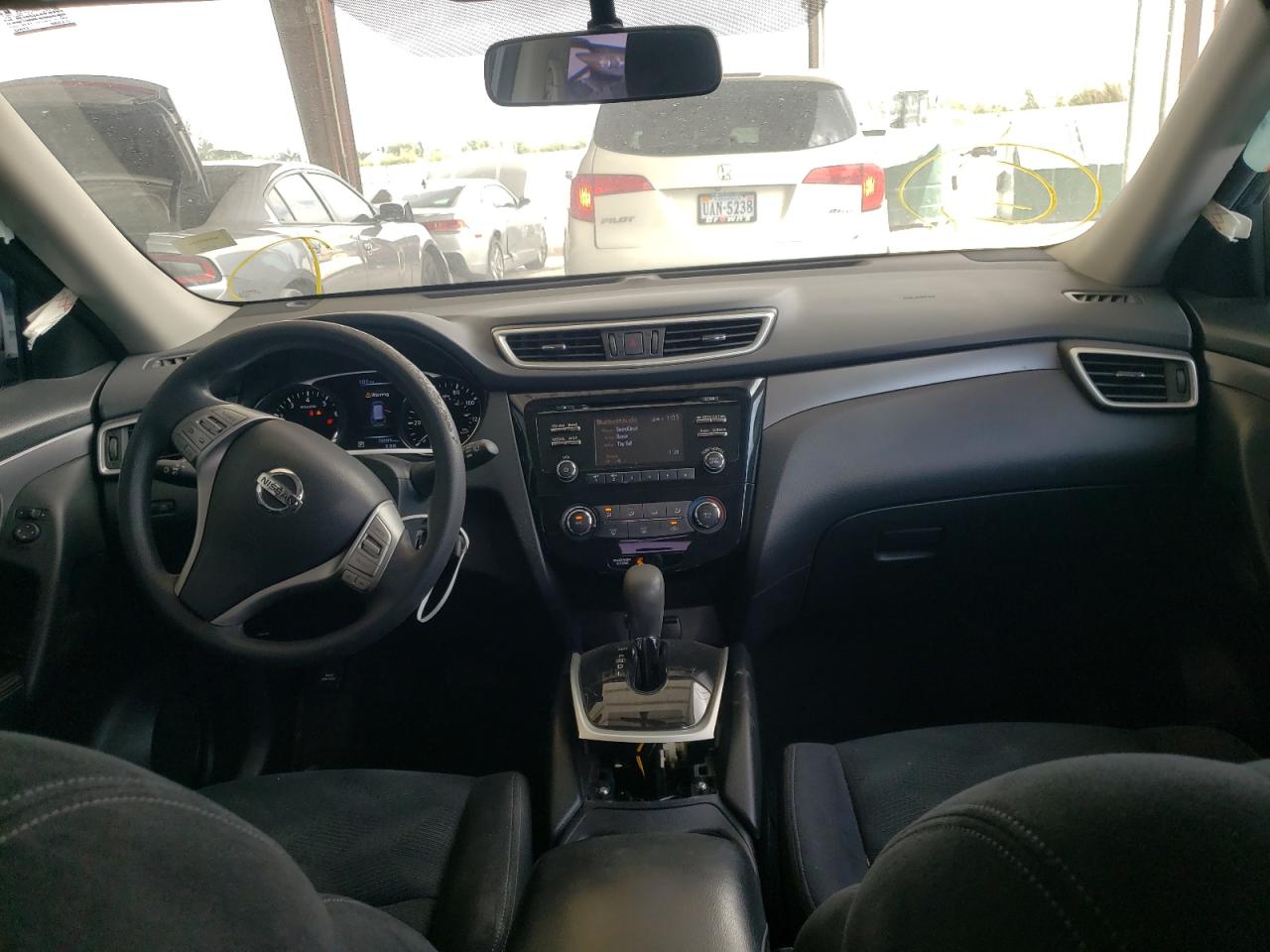 Photo 9 from auction – 2016 NISSAN ROGUE S with VIN JN8AT2MT8GW013358