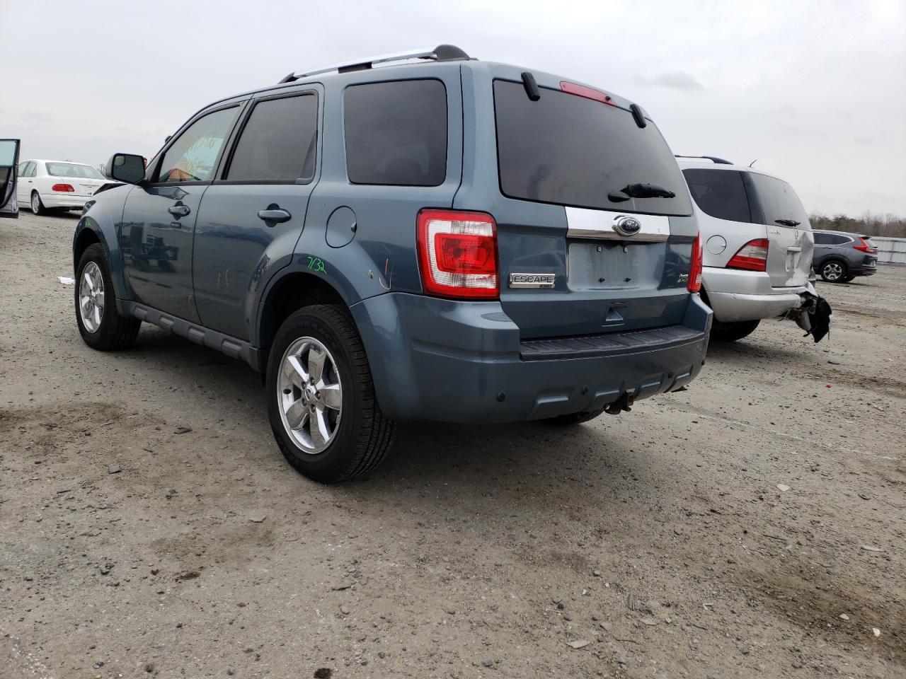 Photo 3 from auction – 2012 FORD ESCAPE LIM with VIN 1FMCU9EG9CKC74717