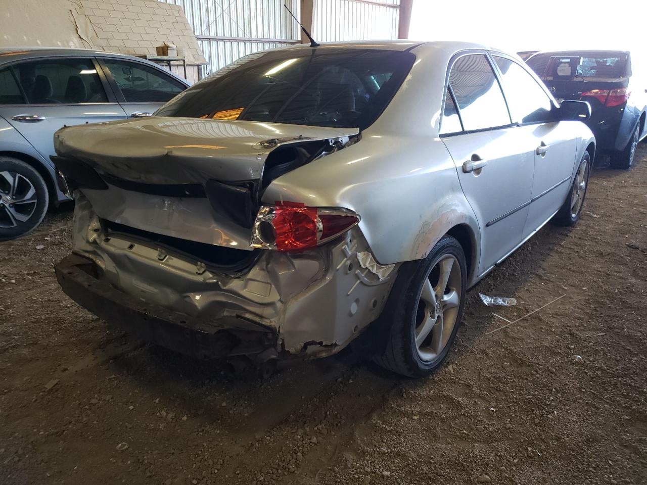 Photo 4 from auction – 2006 MAZDA 6 I with VIN 1YVFP80C565M26383