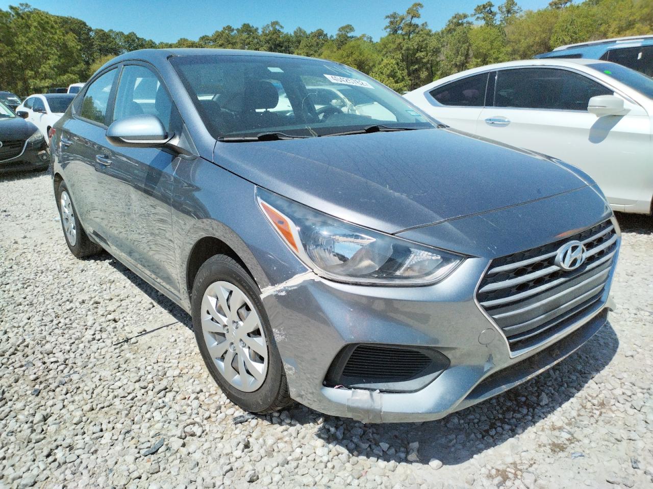 HYUNDAI ACCENT SE 2018 with VIN 3KPC24A31JE007989 - Photo from auction