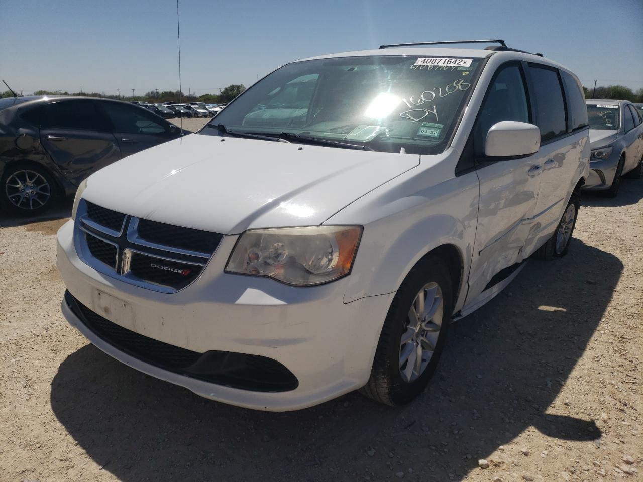 Photo 2 from auction – 2014 DODGE GRAND CARA with VIN 2C4RDGCG8ER127718
