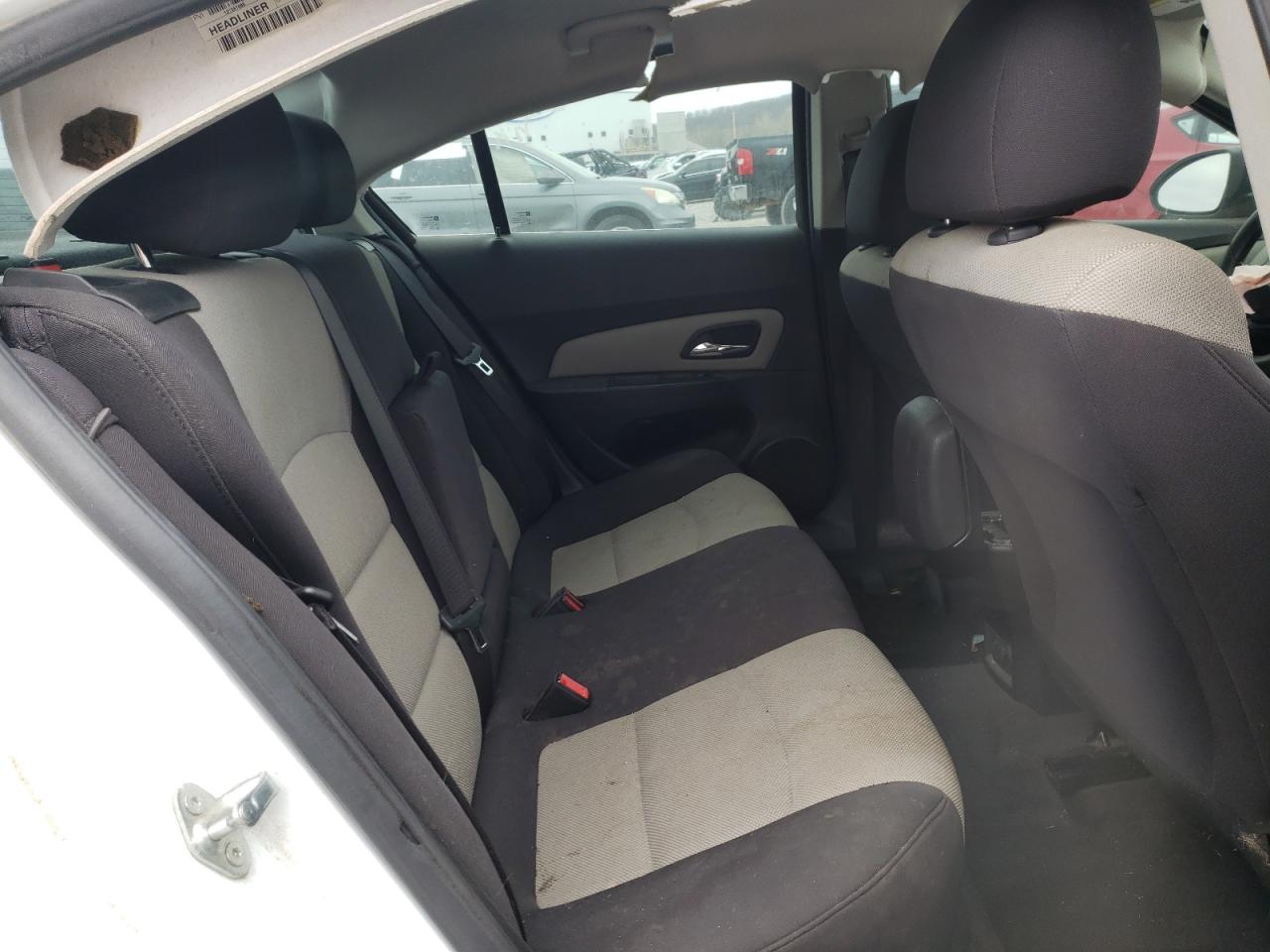 Photo 6 from auction – 2012 CHEVROLET CRUZE LS with VIN 1G1PC5SH1C7347010