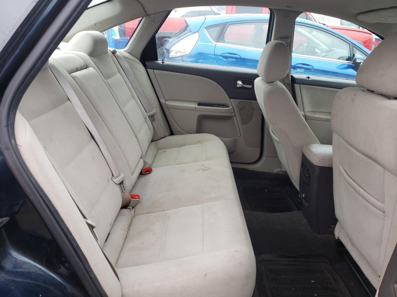 Photo 6 from auction – 2008 FORD TAURUS SEL with VIN 1FAHP27W48G148228