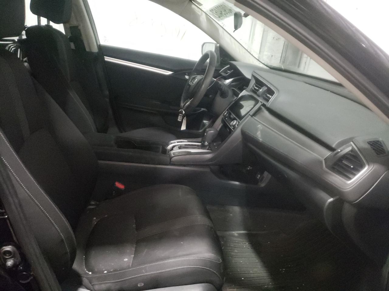 Photo 5 from auction – 2016 HONDA CIVIC EX with VIN 19XFC2F7XGE224508