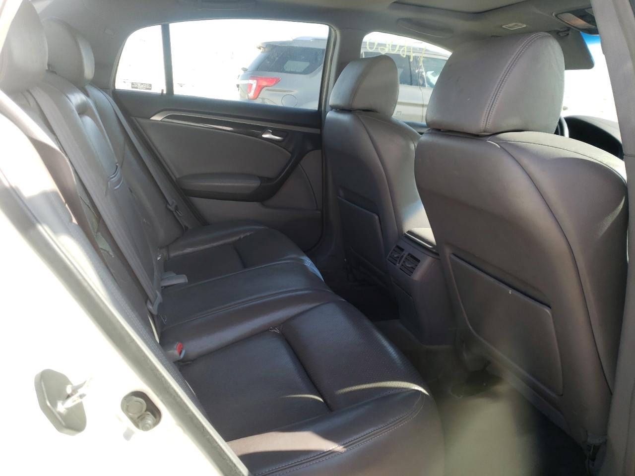Photo 6 from auction – 2004 ACURA TL with VIN 19UUA66204A033771