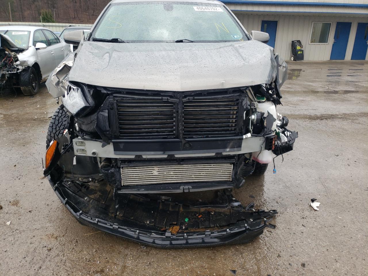Photo 9 from auction – 2018 CHEVROLET EQUINOX LT with VIN 3GNAXTEX7JS645396
