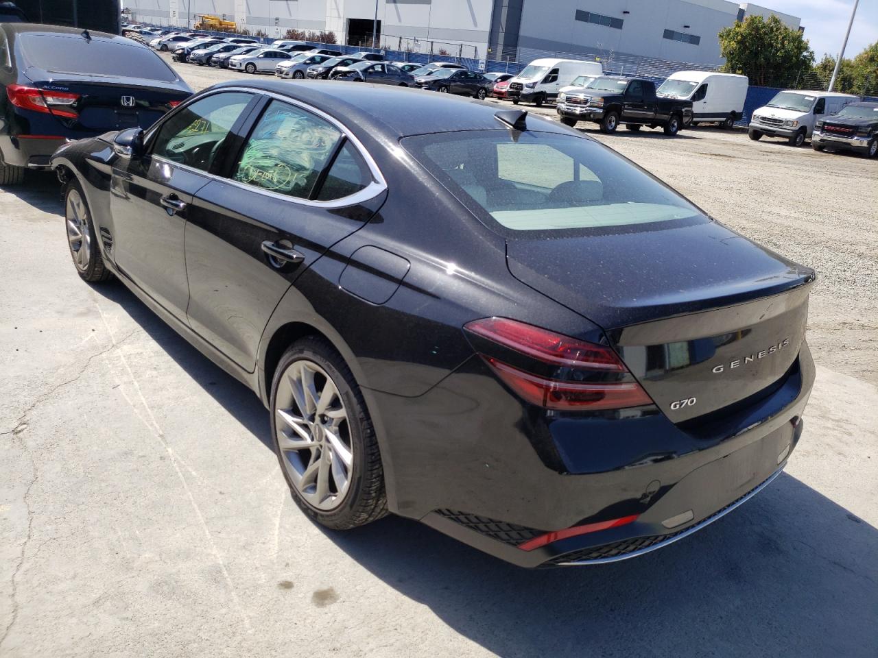 Photo 3 from auction – 2022 GENESIS G70 BASE with VIN KMTG34TA3NU094376