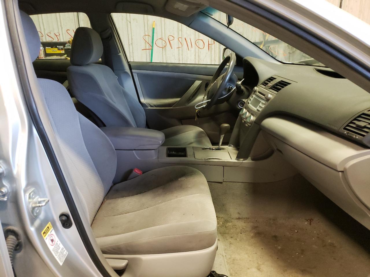 Photo 5 from auction – 2009 TOYOTA CAMRY BASE with VIN 4T4BE46K29R127446