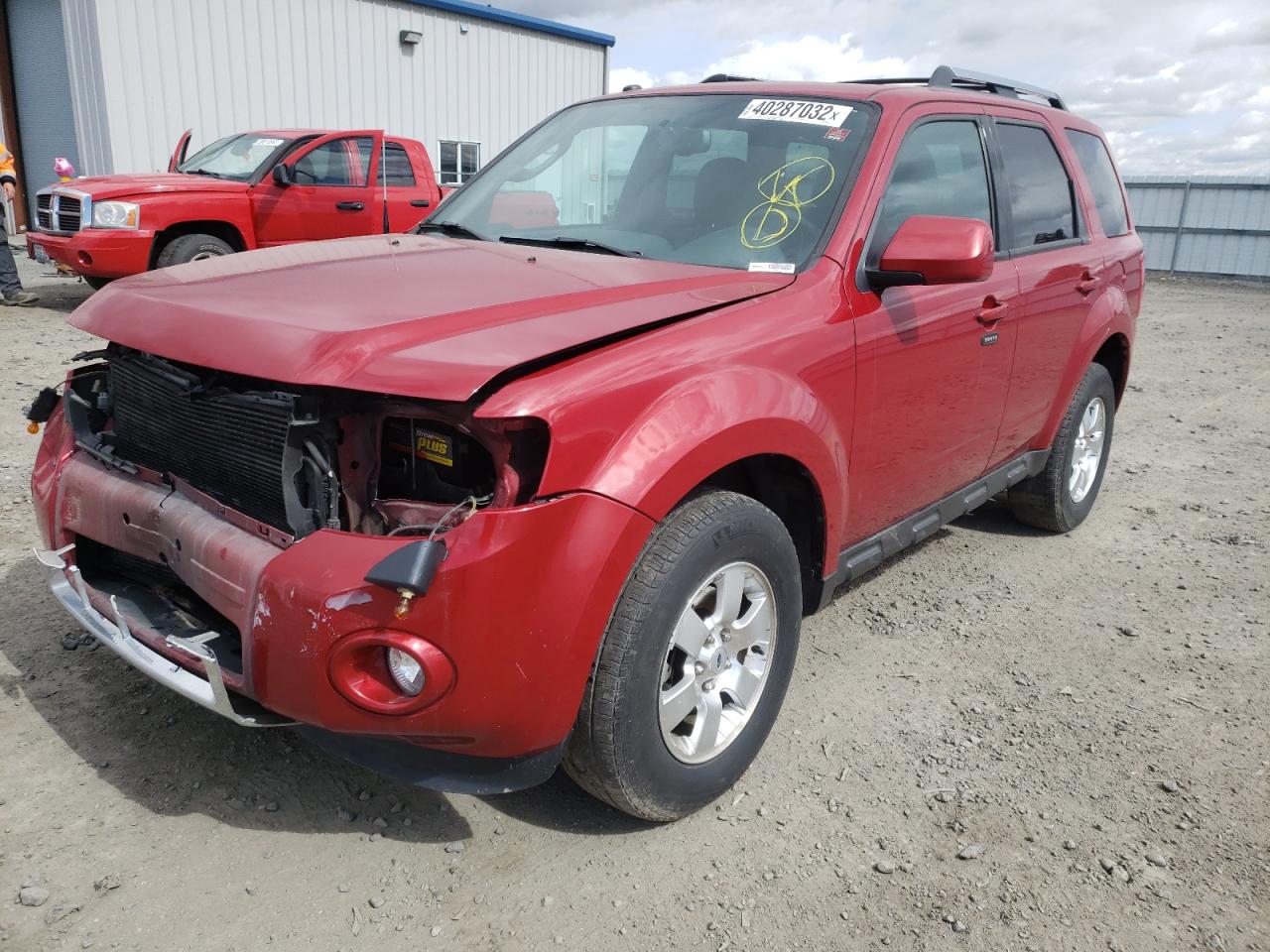 Zdjęcie 2 z aukcji – 2011 FORD ESCAPE LIM z VIN 1FMCU9EG8BKB65647