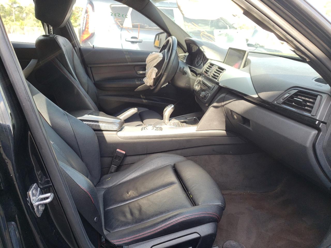 Photo 5 from auction – 2013 BMW 328 I with VIN WBA3A5C55DF359424